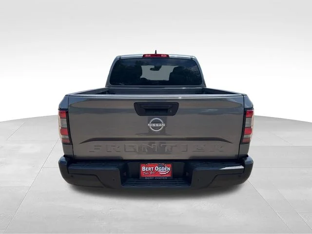 Used 2024 Gray Nissan S image 6