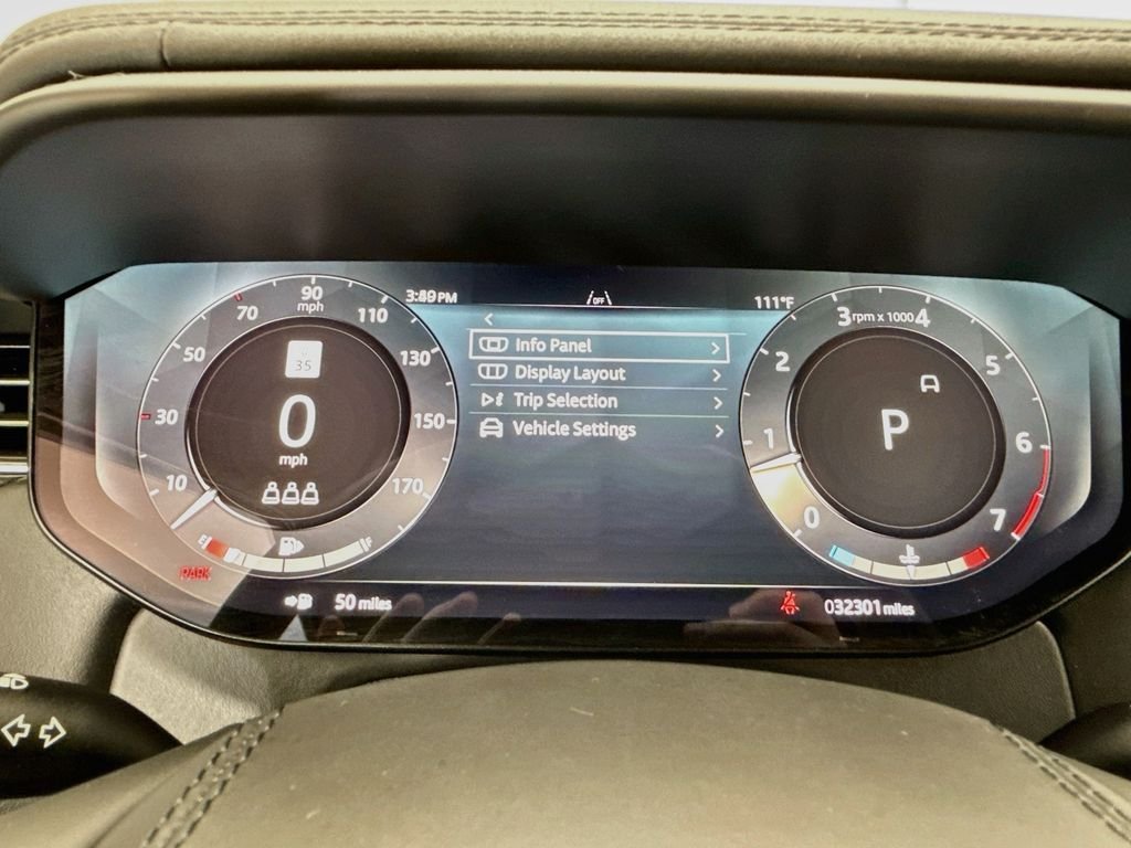 Certified Used 2025 Fuji White Land Rover Dynamic SE image 33