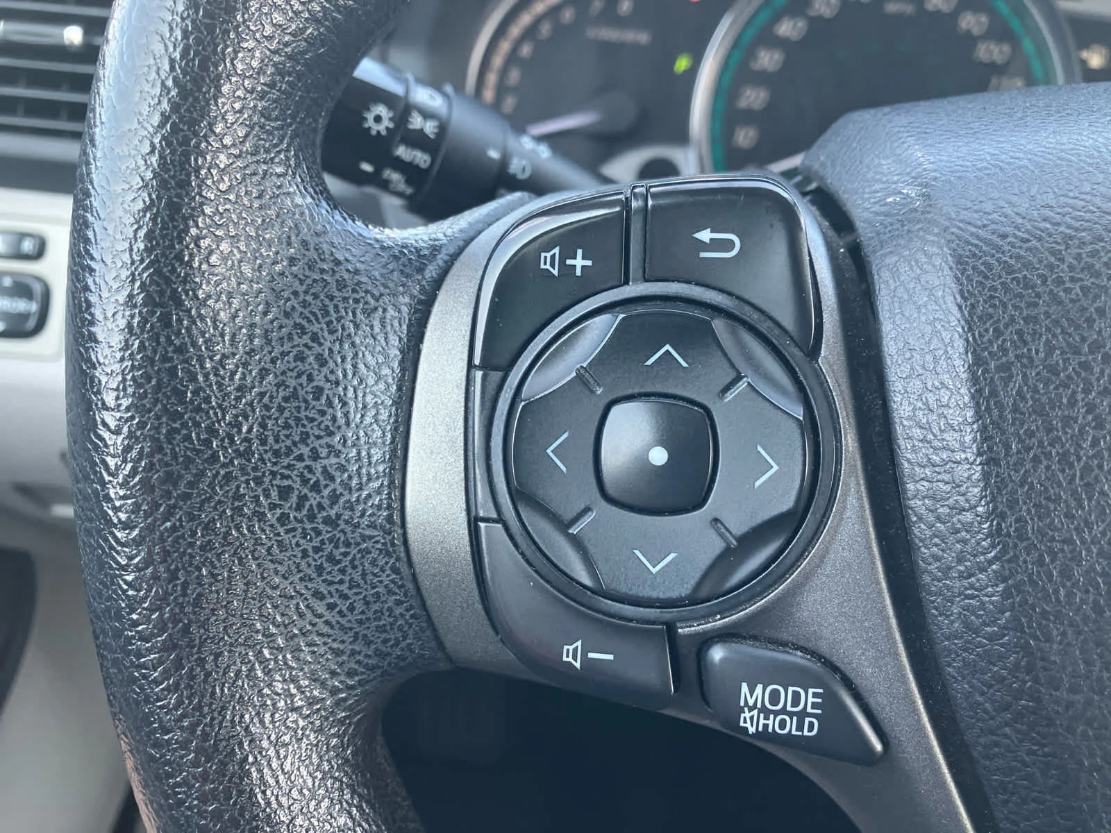 Used 2015 Cosmic Gray Mica Toyota LE image 14