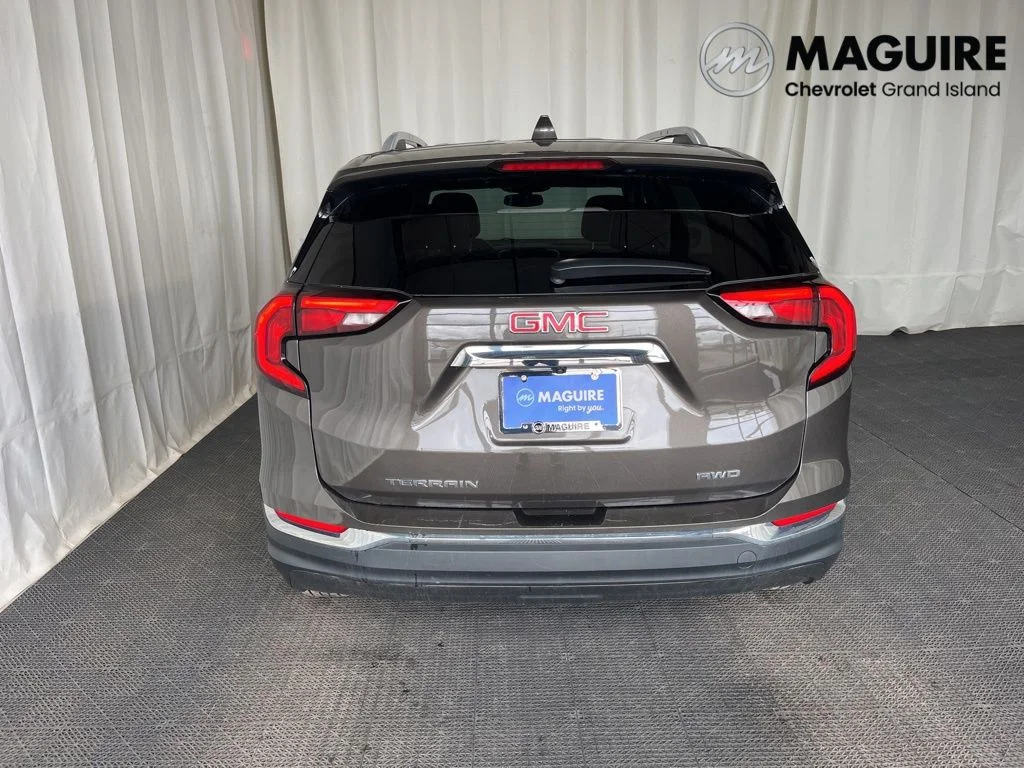 Used 2019 Gray GMC SLT image 27