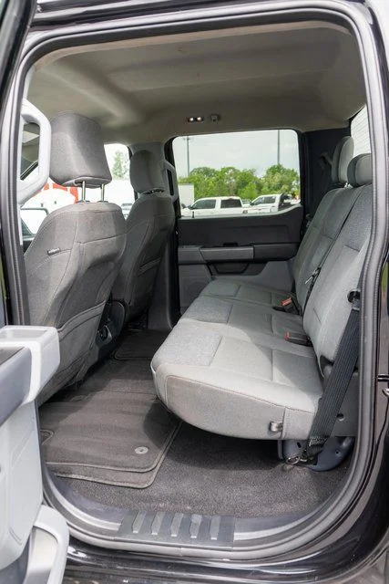 Used 2024 Black Ford XLT image 10