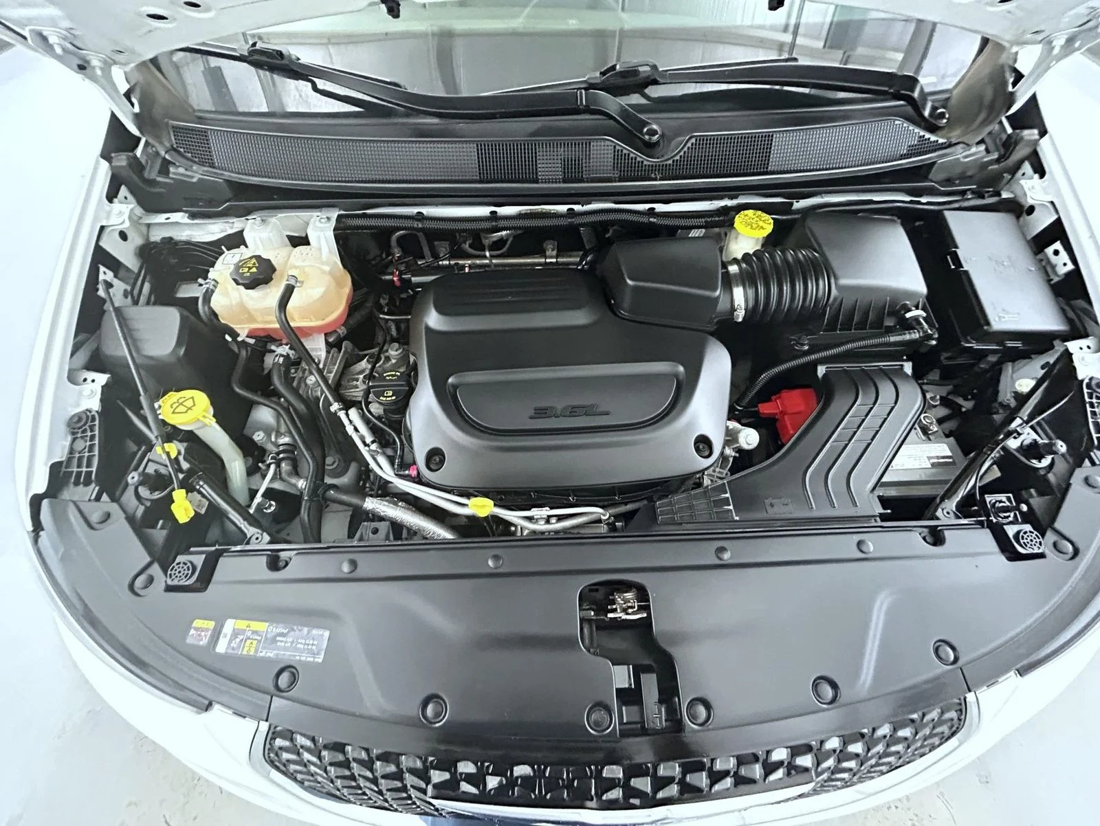 Used 2022 White Chrysler Touring L image 22