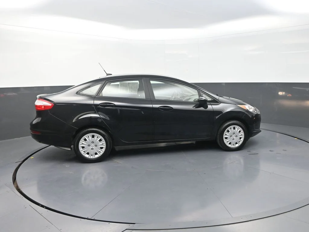 Used 2019 Black Ford S image 12