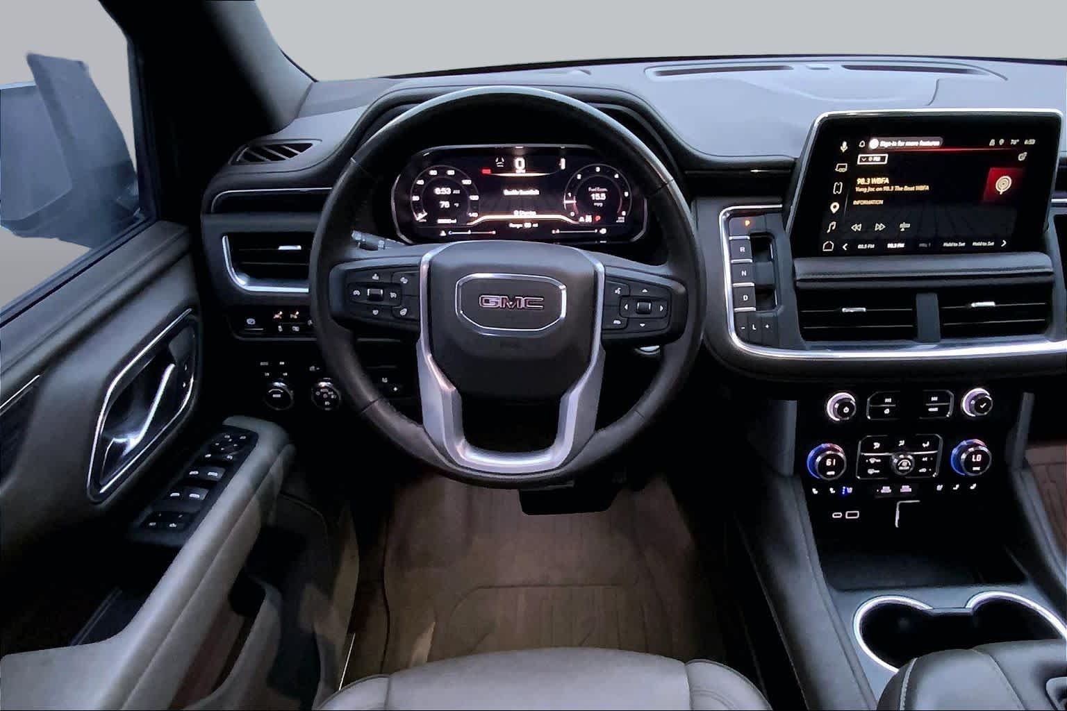 Used 2023 Sterling Metallic GMC SLT image 6
