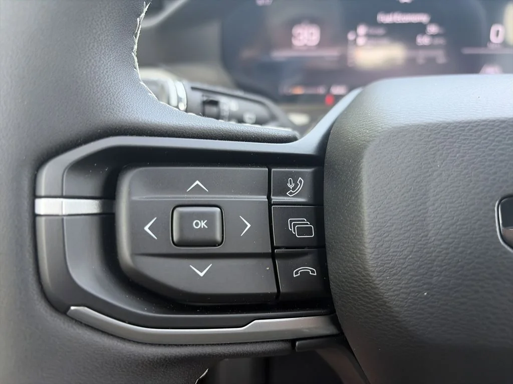 New 2026 Hydro Blue Pearlcoat Jeep Laredo image 20