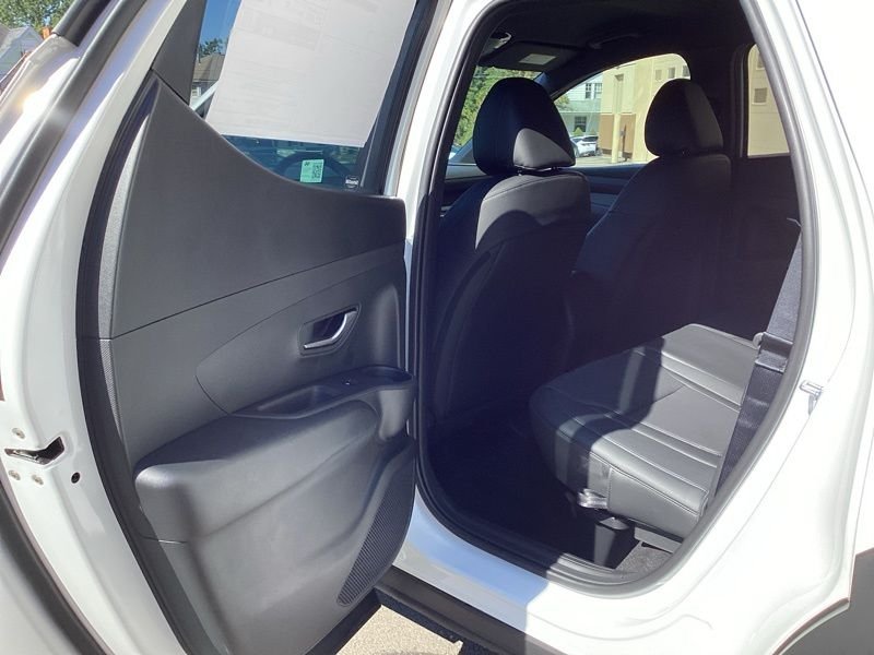 New 2026 White Hyundai SEL image 19