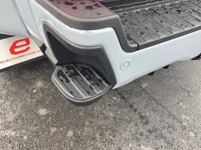 New 2026 Glacier Gray Metallic Tri-Coat Ford F-350® Platinum® image 45