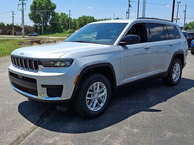 New 2026 Silver Jeep Laredo X image 3