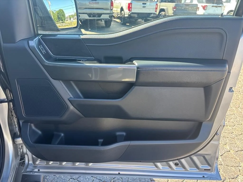 Used 2023 Silver Ford XLT image 14