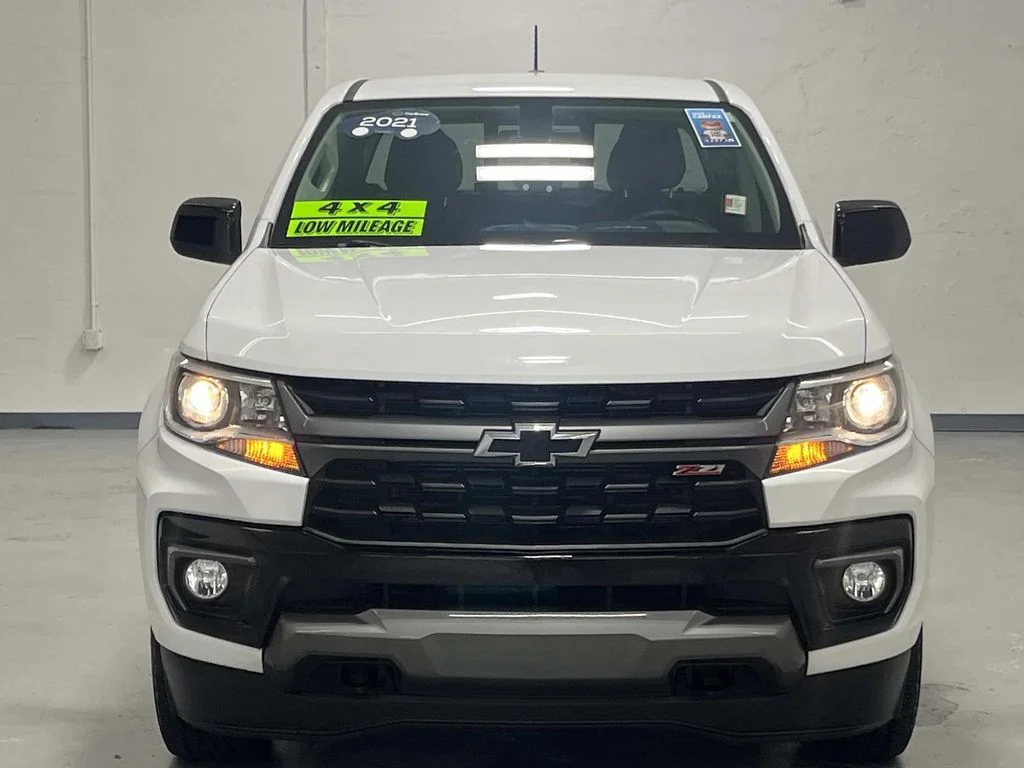 Used 2021 SUMMIT WHITE Chevrolet 4WD Z71 image 3