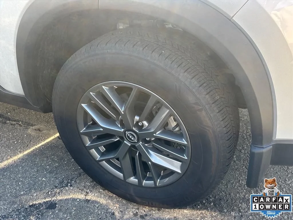 Used 2025 Silver Nissan S image 13