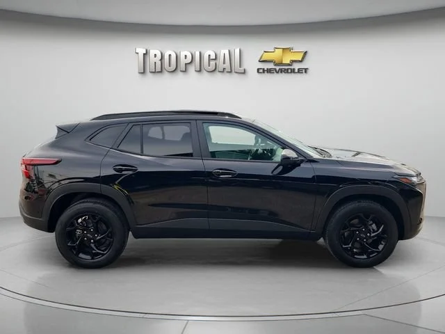 New 2026 Mosaic Black Metallic Chevrolet LT image 6