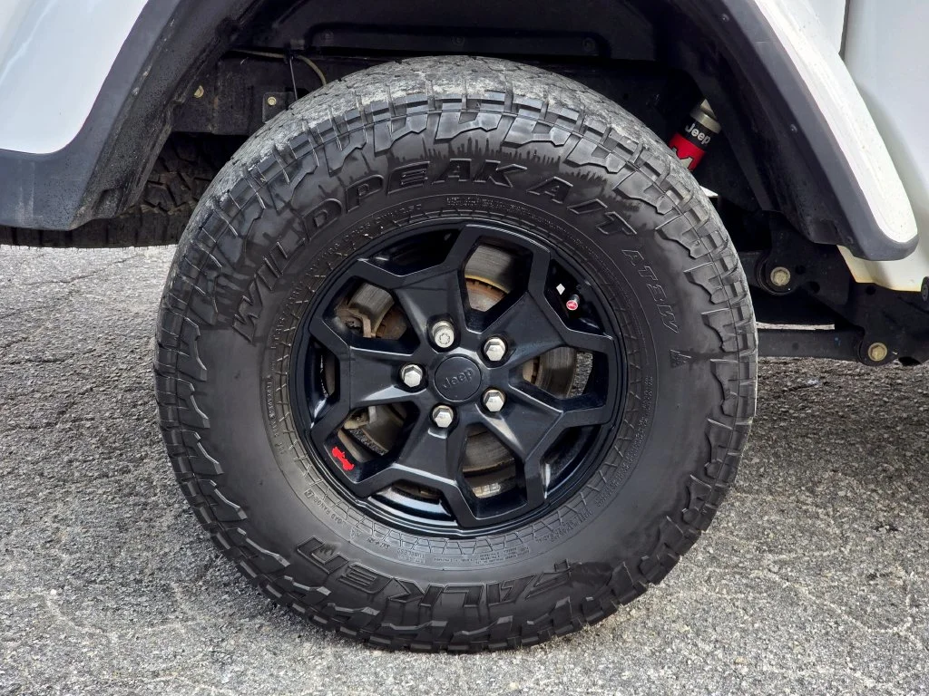 Certified Used 2020 White Jeep Rubicon image 21