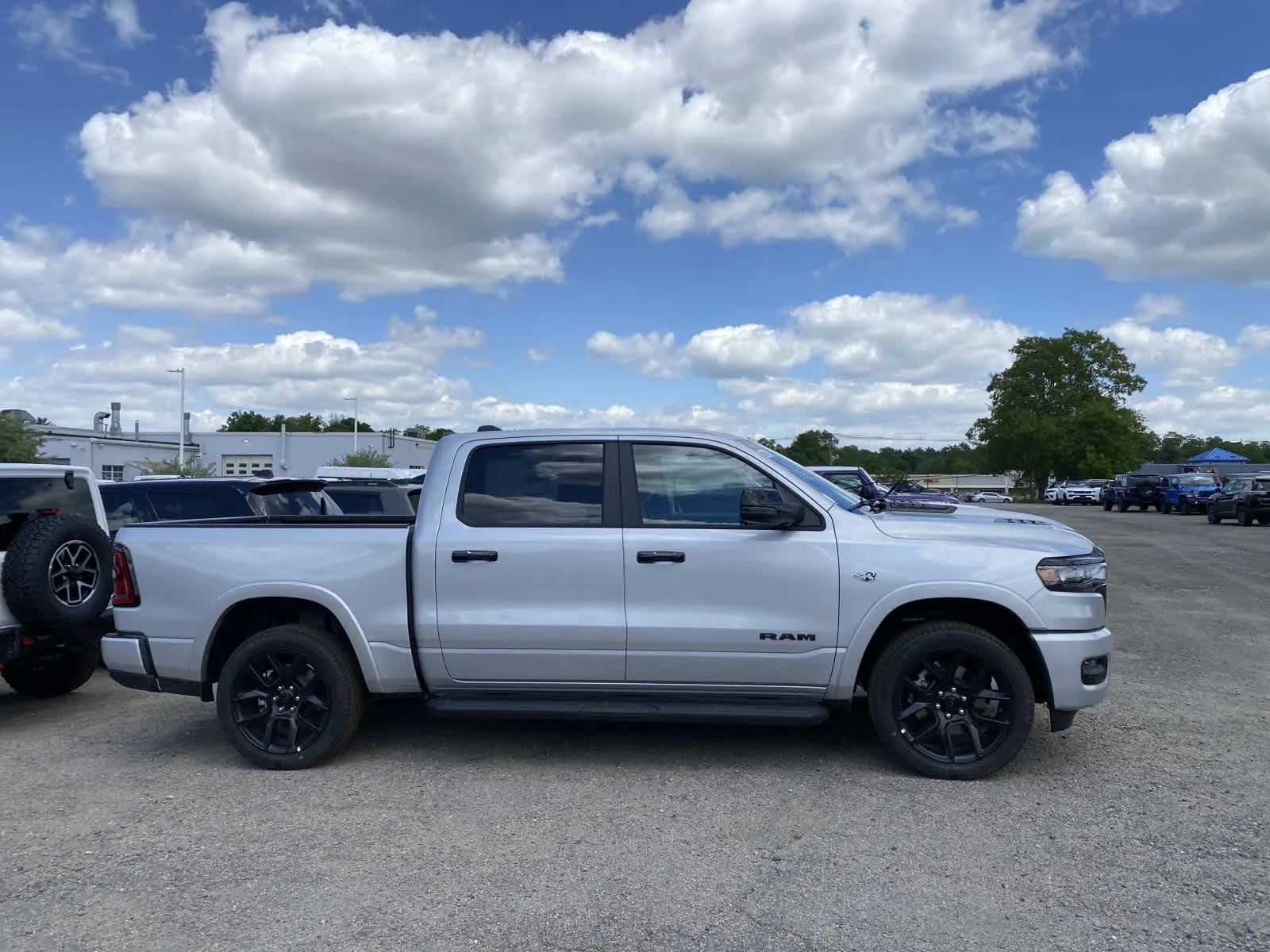 New 2026 Silver Zynith Exterior Paint Ram Laramie image 2