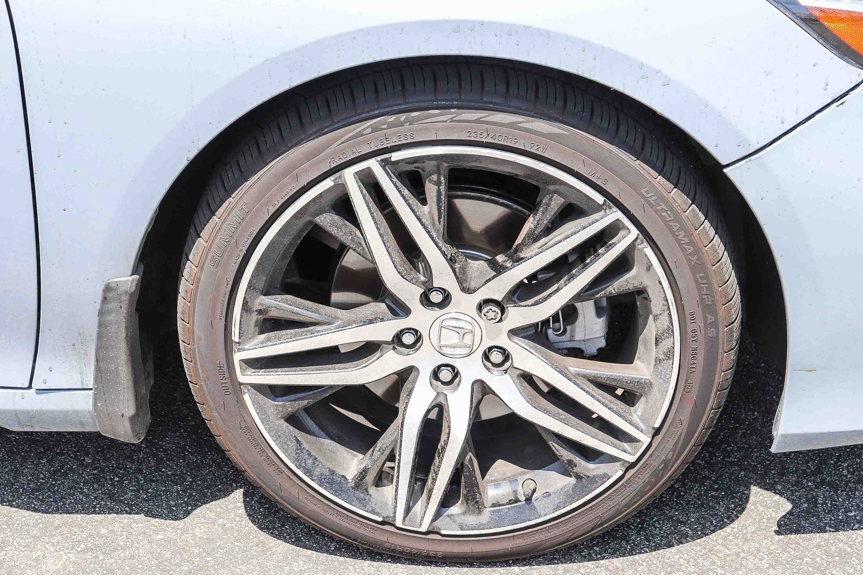 Certified Used 2021 Sonic Gray Pearl Honda Touring image 7