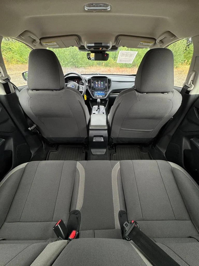 Used 2025 Crystal Black Silica Subaru Base image 13