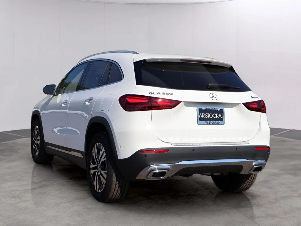 Used 2026 Polar White Mercedes-Benz GLA 250 image 7