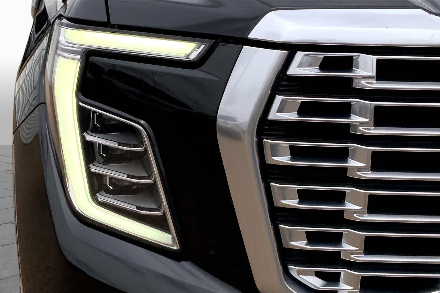 Used 2025 Onyx Black GMC Denali image 28
