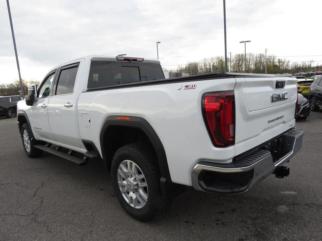 Used 2022 Summit White GMC SLT image 9