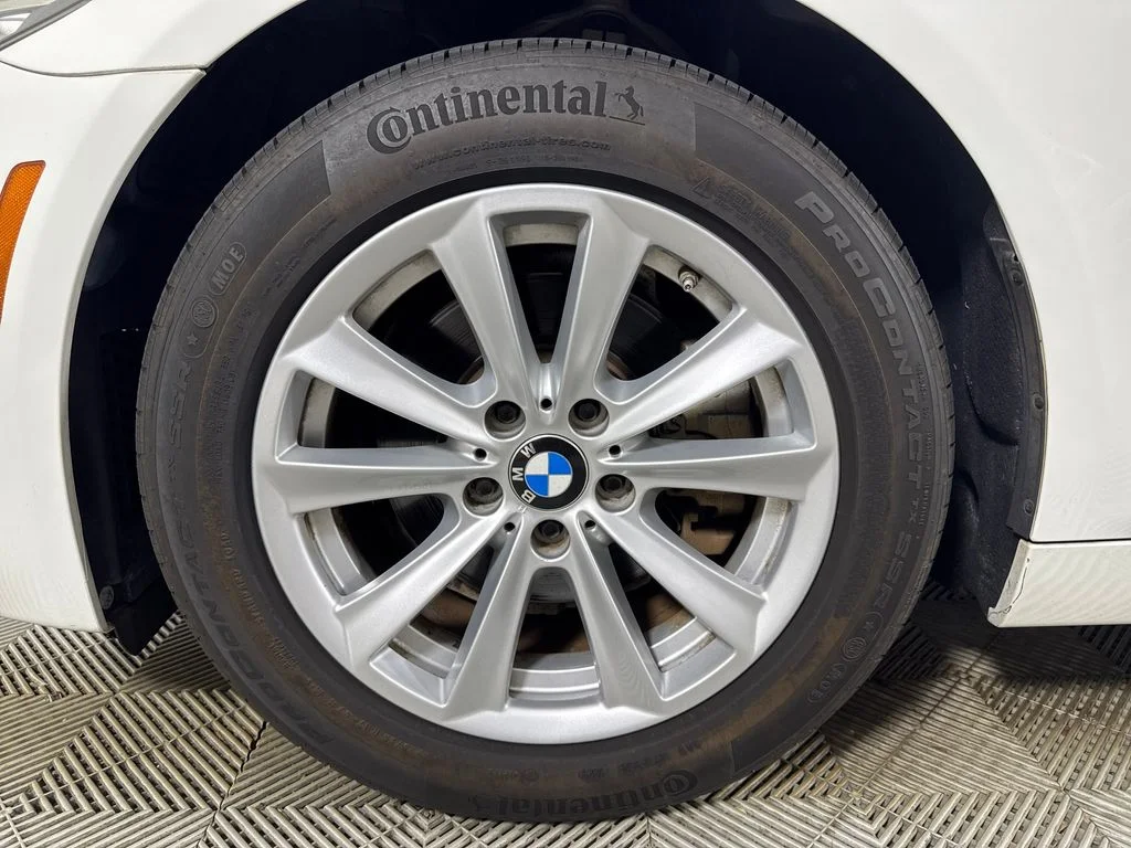 Used 2016 White BMW 528i image 9