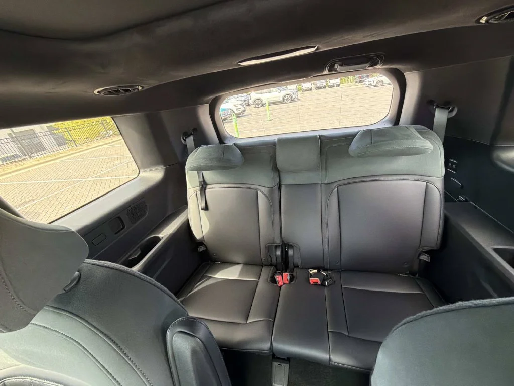 Used 2027 White Kia X-Pro SX-Prestige image 26