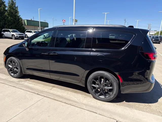 New 2027 Black Chrysler Limited image 6
