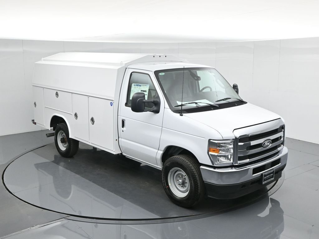 New 2026 Oxford White Ford Base image 72