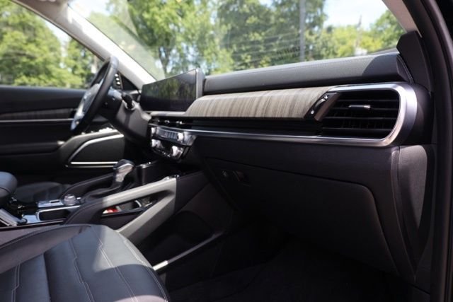 Used 2025 Ebony Black Kia SX-Prestige image 44