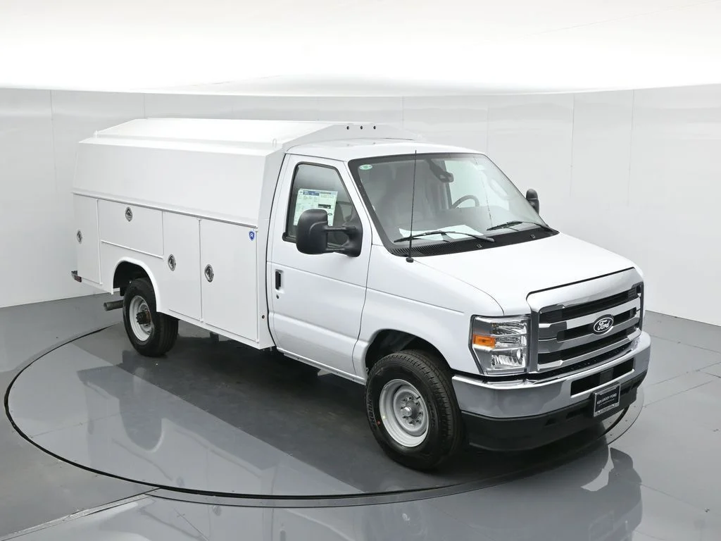 New 2026 White Ford Base image 73