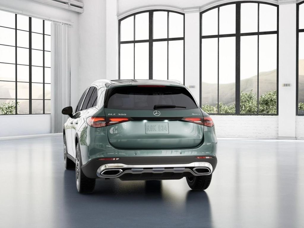 New 2027 Verde Silver Metallic Mercedes-Benz GLC 300 image 26