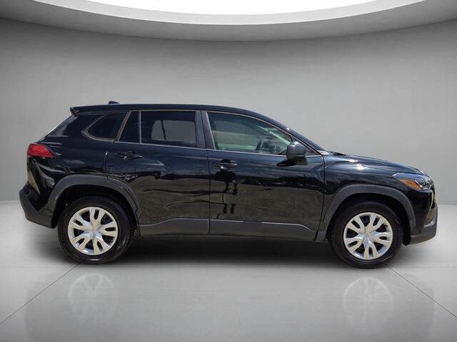 Used 2022 Jet Black Toyota L image 6