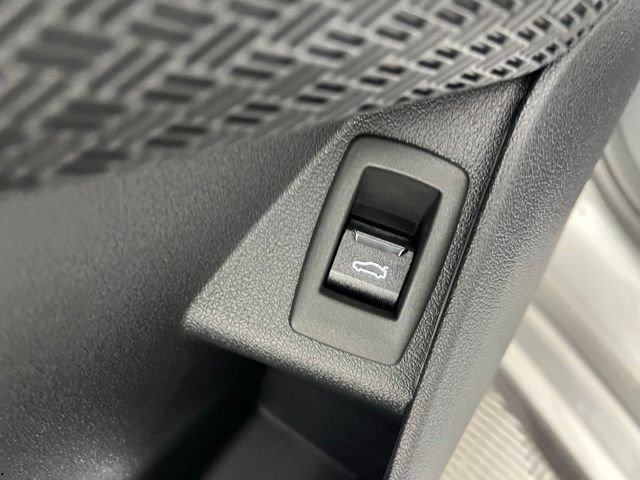 New 2026 Silver BMW xDrive28i image 18