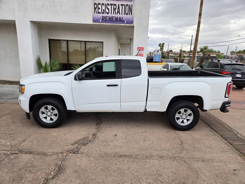 Used 2016 Summit White GMC 2WD image 2