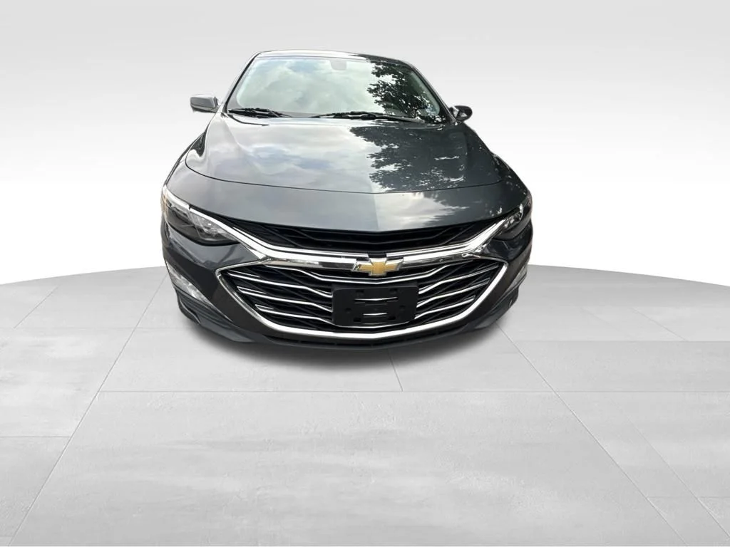 Used 2020 Gray Chevrolet LT image 9