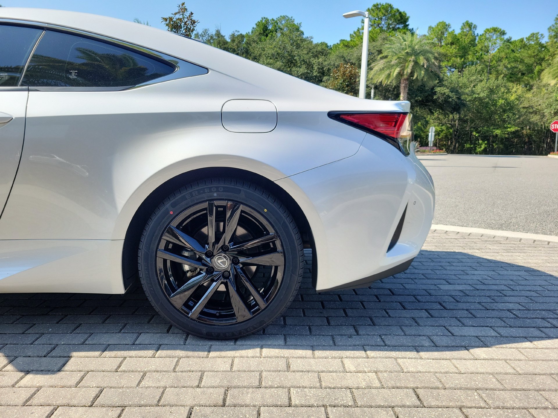 2024 Lexus RC 300 - Photo 8