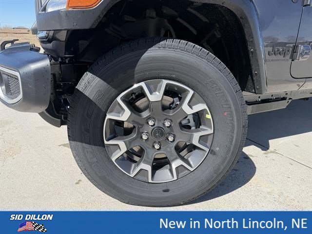 New 2026 Granite Crystal Metallic Clearcoat Jeep Sport image 5