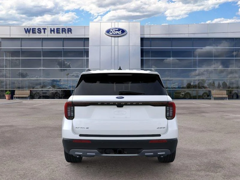 New 2026 Star White Metallic Tri-Coat Ford Active image 6