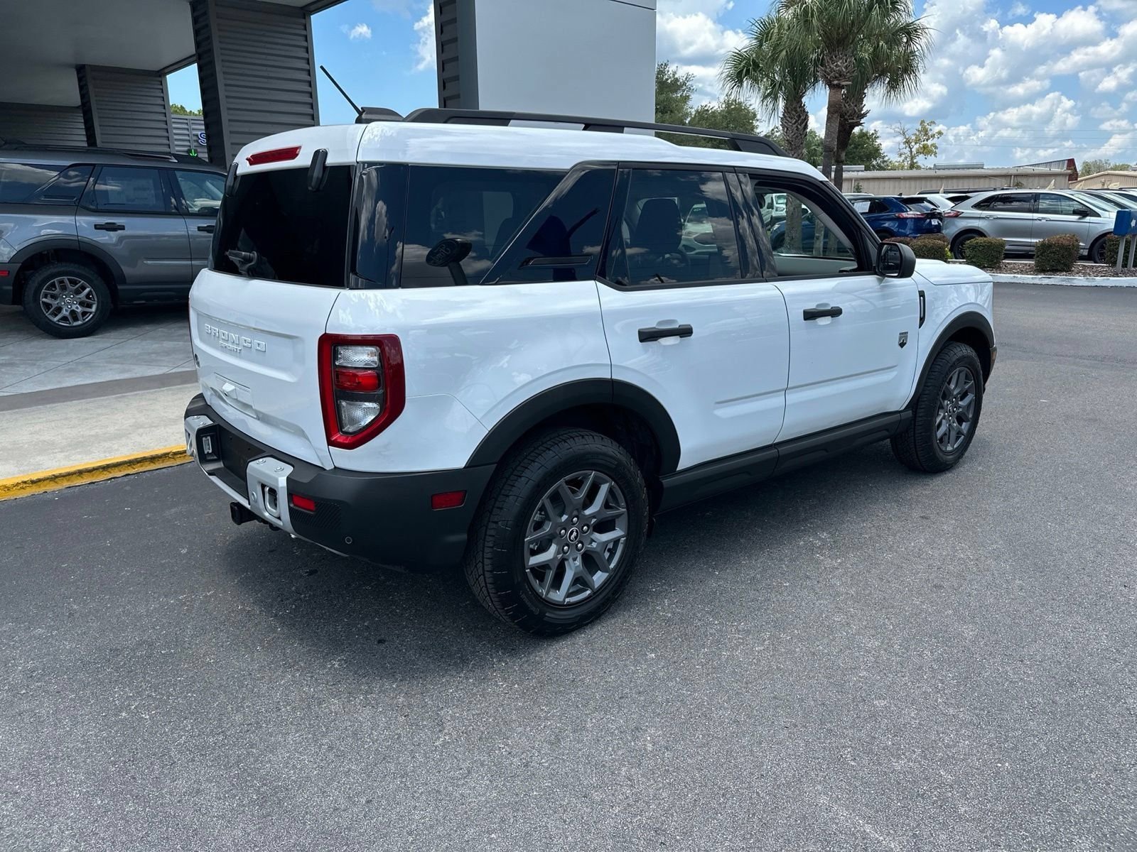 Used 2025 Oxford White Ford Big Bend image 3