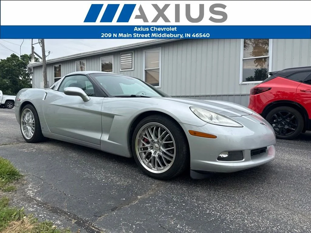 Used 2009 BLADE SILVER METALLIC Chevrolet w/1LT image 1