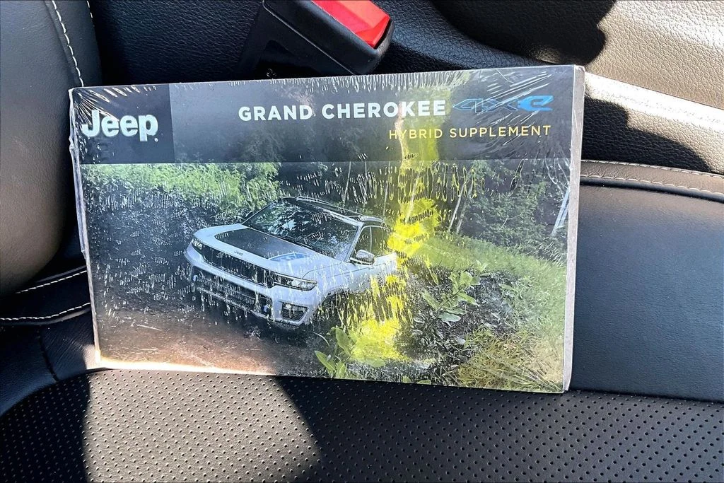 Used 2024 Black Jeep Overland 4xe image 10