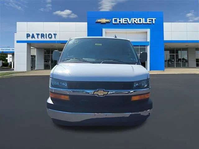 New 2024 Summit White Chevrolet WT image 6