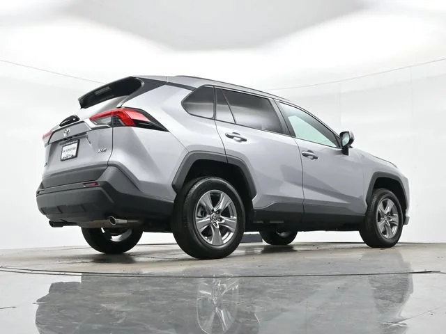 Used 2024 Silver Sky Metall Toyota XLE image 29