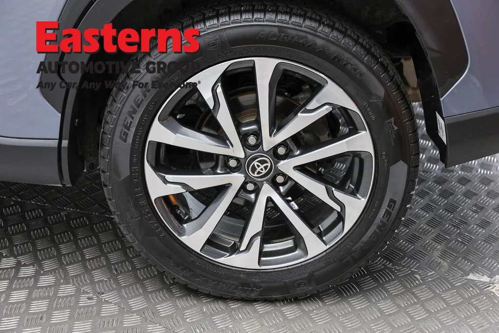 Used 2022 Gray Toyota XLE image 8