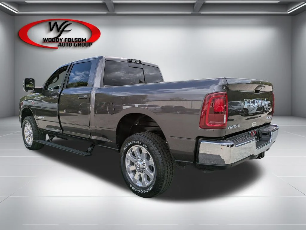 New 2026 Granite Crystal Metallic Clear-Coat Exterior Paint RAM Laramie image 7