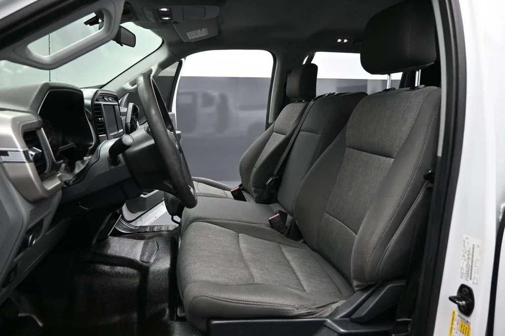 Used 2021 White Ford XL image 9