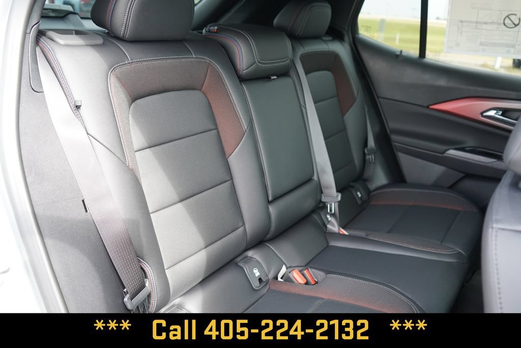2025 Chevrolet Equinox EV RS - Photo 25