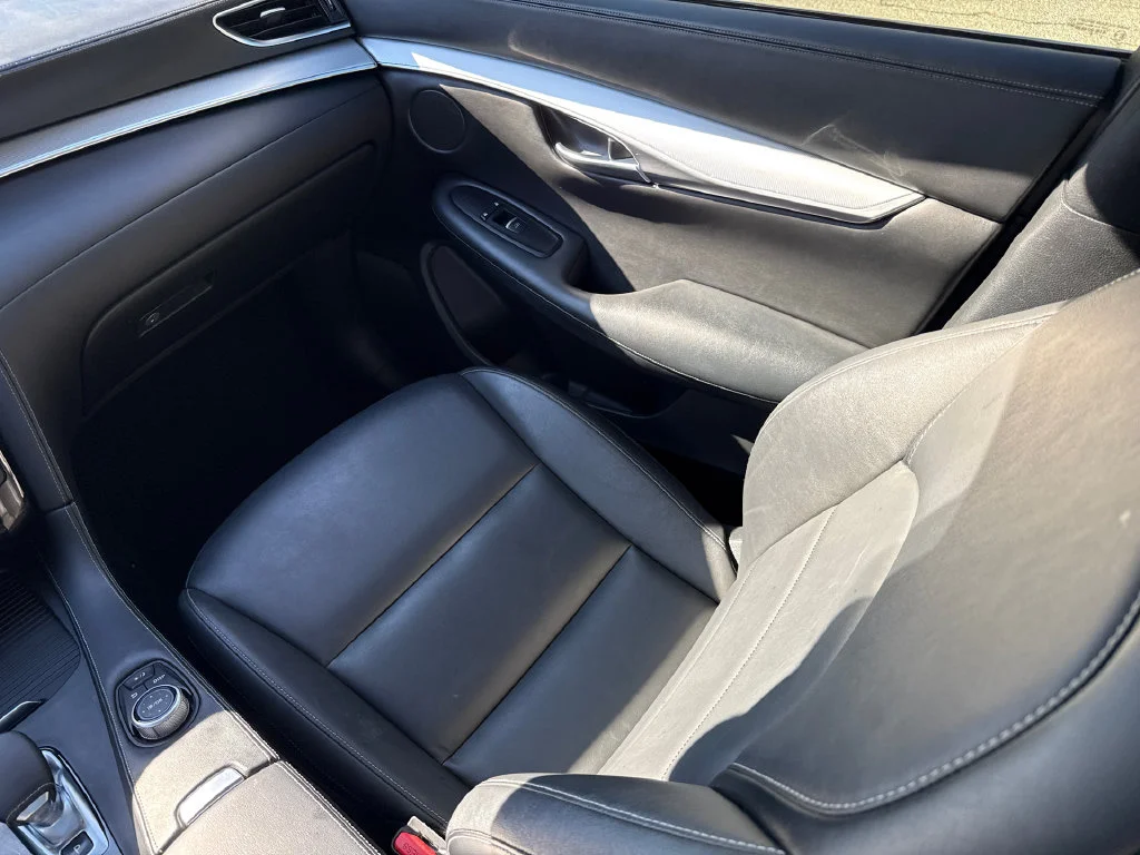 Used 2020 Black Obsidian INFINITI LUXE image 15
