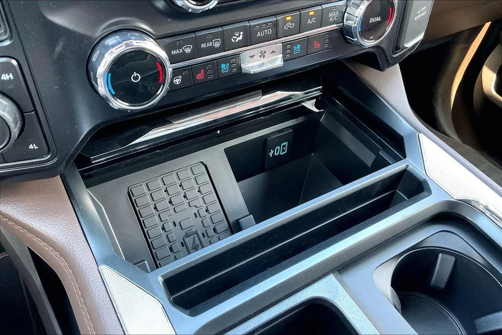 New 2026 Ford Super Duty F-250 King Ranch 4D Crew Cab