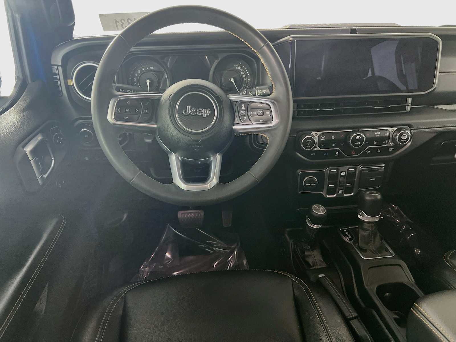 Used 2024 Hydro Blue Pearlcoat Jeep Sahara image 23
