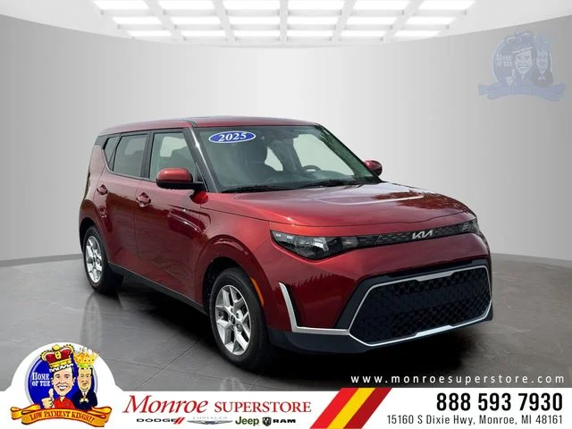 2025 Kia Soul 2.0L LX IVT's photo